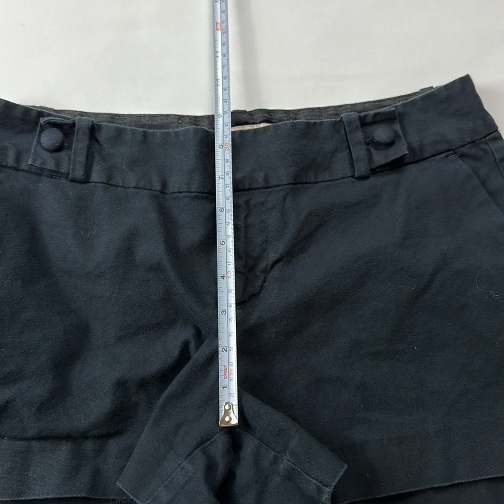 Banana Republic black ryan fit shorts with side pockets. Size 8